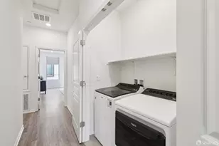 25422 Parklane Dr, Hayward, CA 94544 - Photo 36