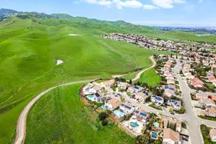 1256 Mokelumne Ct, Antioch, CA 94531 - Photo 52