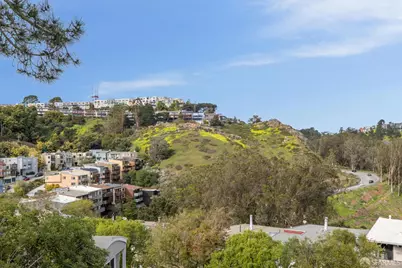 162 Stillings Avenue, San Francisco, CA 94131 - Photo 2