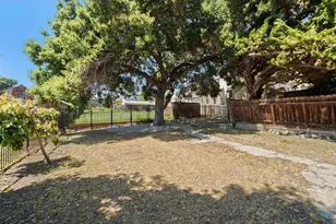 1747 E 22nd St, Oakland, CA 94606 - Photo 18