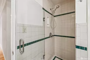 2077 Jackson St, San Francisco, CA 94109 - Photo 18
