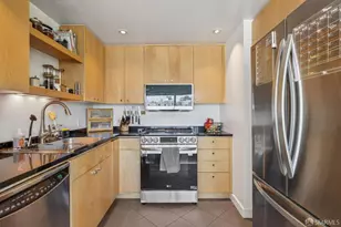 1388 Gough St, San Francisco, CA 94109 - Photo 4