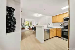 320 Caldecott Ln, Oakland, CA 94618 - Photo 2