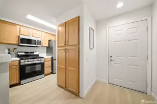 320 Caldecott Ln, Oakland, CA 94618 - Photo 8