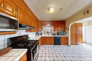 471 Green St, East Palo Alto, CA 94303 - Photo 8