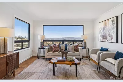 100 Bridgeview Drive, San Francisco, CA 94124 - Photo 2