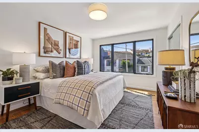 100 Bridgeview Drive, San Francisco, CA 94124 - Photo 16