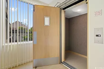 470 Collingwood Street #2, San Francisco, CA 94114 - Photo 32