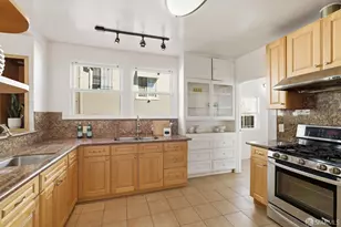 726 E 23rd St, Oakland, CA 94606 - Photo 12