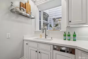 1301 Clay St, San Francisco, CA 94109 - Photo 24