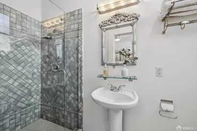 1301 Clay Street #2, San Francisco, CA 94109 - Photo 44