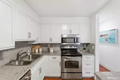1945 Washington Street #605, San Francisco, CA 94109 - Photo 8