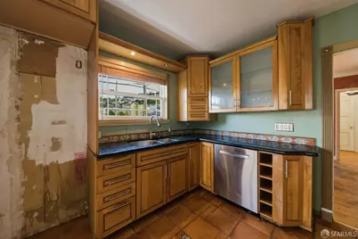 95 South Hill Boulevard, San Francisco, CA 94112 - Photo 16