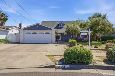 2584 Phelan Avenue, Hayward, CA 94545 - Photo 2