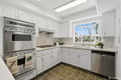 2584 Phelan Avenue, Hayward, CA 94545 - Photo 18