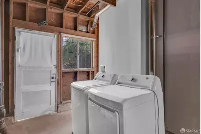 1560 McKinnon Avenue, San Francisco, CA 94124 - Photo 20