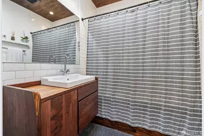 709 Eugenia Avenue, San Francisco, CA 94110 - Photo 18