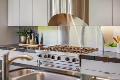 1170 Chestnut Street, San Francisco, CA 94109 - Photo 16