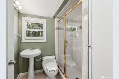 437 Staples Avenue, San Francisco, CA 94112 - Photo 18