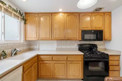 61 Grandview Avenue, Daly City, CA 94015 - Photo 18