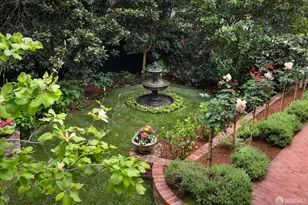 930 Chestnut St, San Francisco, CA 94109 - Photo 2