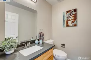 1036 Clubhouse Dr, Hayward, CA 94541 - Photo 8