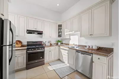 685 Capp Street, San Francisco, CA 94110 - Photo 12