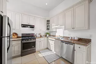 685 Capp St, San Francisco, CA 94110 - Photo 12