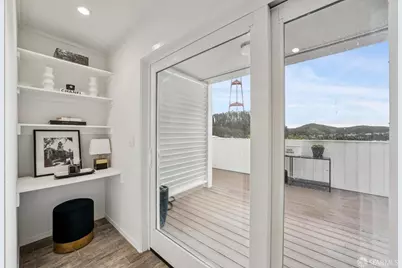 25 Crestmont Drive, San Francisco, CA 94131 - Photo 36