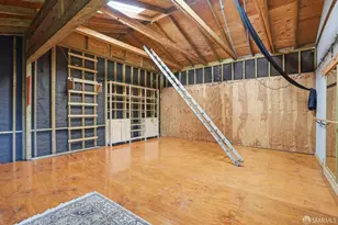 979 Grace Ave, Oakland, CA 94608 - Photo 30
