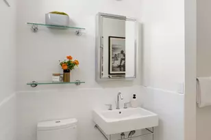 2060 Union St, San Francisco, CA 94123 - Photo 24