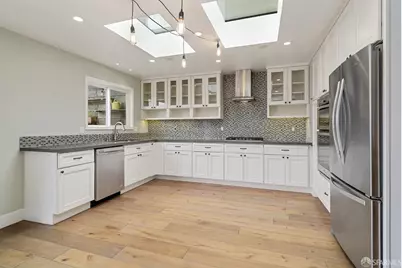 3283 25th Street, San Francisco, CA 94110 - Photo 8