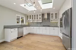 3283 25th St, San Francisco, CA 94110 - Photo 8