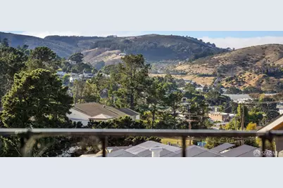 117 Lake Street, Brisbane, CA 94005 - Photo 2