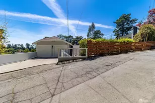 6163 Girvin Dr, Oakland, CA 94611 - Photo 28