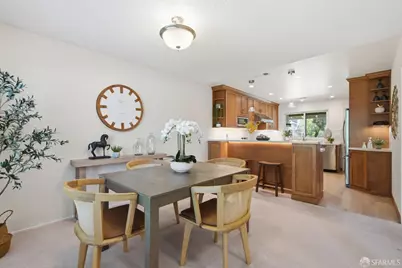 3136 Rossmoor Parkway #5, Walnut Creek, CA 94595 - Photo 2