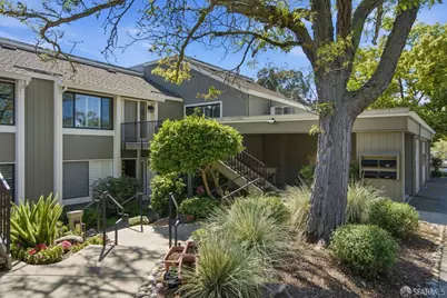 3136 Rossmoor Parkway #5, Walnut Creek, CA 94595 - Photo 8