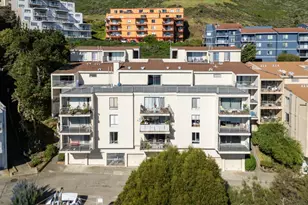 110 Gardenside Dr, San Francisco, CA 94131 - Photo 1