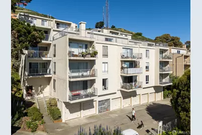 110 Gardenside Drive, San Francisco, CA 94131 - Photo 4