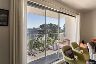 110 Gardenside Dr, San Francisco, CA 94131 - Photo 28