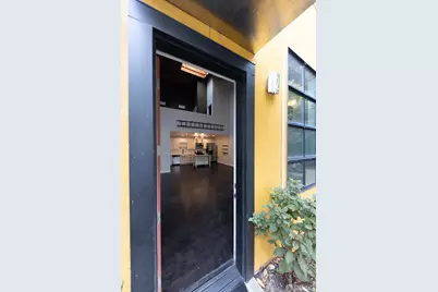 1510 32nd Street #2, Emeryville, CA 94608 - Photo 2