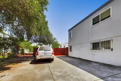 1212 12th Street, Oakland, CA 94607 - Photo 6