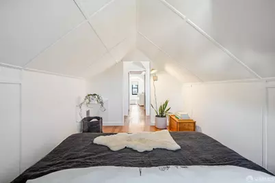 139 Brompton Avenue, San Francisco, CA 94131 - Photo 22