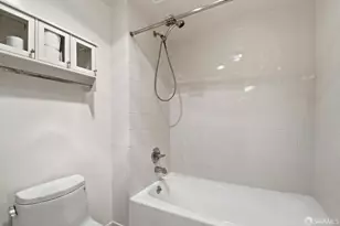 690 Chestnut St, San Francisco, CA 94133 - Photo 14