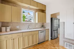 1081 Treat Ave, San Francisco, CA 94110 - Photo 2