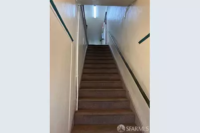 210 Tunnel Avenue, Richmond, CA 94801 - Photo 24