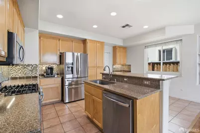 2201 Mariner Way, San Leandro, CA 94579 - Photo 12