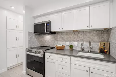 2001 Sacramento Street #9, San Francisco, CA 94109 - Photo 8