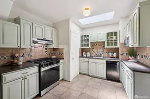 16 Madison St, San Francisco, CA 94134 - Photo 12