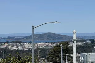 2051 10th Ave, San Francisco, CA 94116 - Photo 4